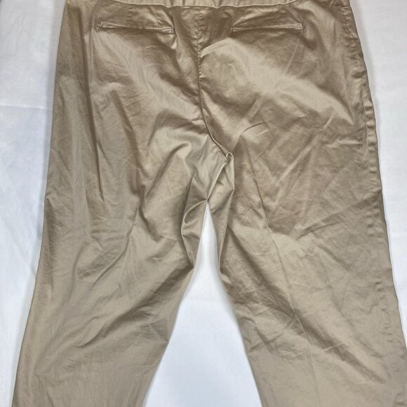 Lane Bryant Khaki Capri 18 Cotton Blend Khaki Pants - Picture 4 of 4